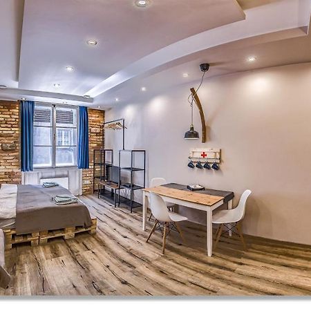 Downtown Boutique Suite Будапеща Екстериор снимка