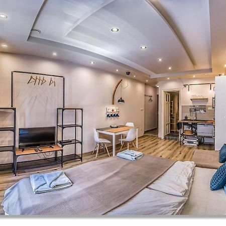 Downtown Boutique Suite Будапеща Екстериор снимка
