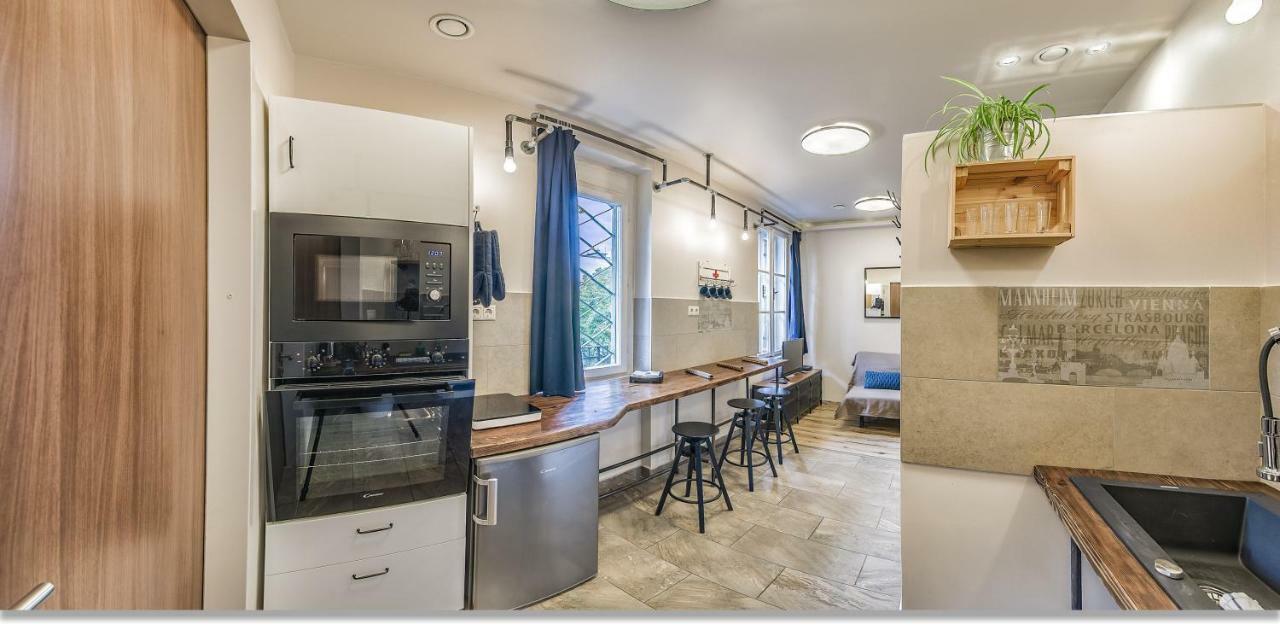 Downtown Boutique Suite Будапеща Екстериор снимка